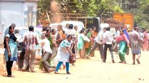 India and Sri Lanka: Communists Build Garment Worker Unity