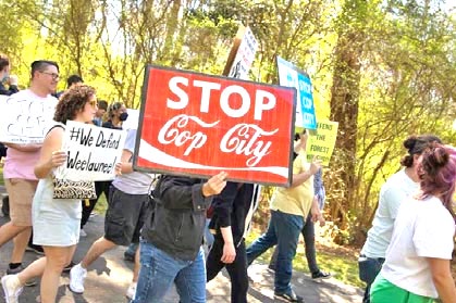 EE. UU.: Anti-Racistas y Ambientalistas Luchan Contra de Cop City