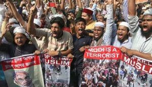 Jóvenes y Obreros de Bangladesh Protestan Fascismo Anti-Musulman en La India
