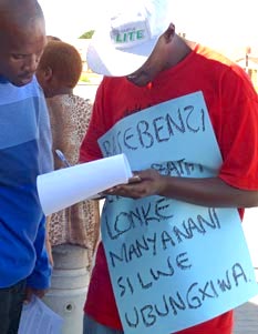 Huelga Estudiantil en Sudáfrica: Combatir la Xenofobia y el Anticomunismo, Reclutemos Nuevos Miembros