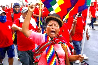 Conversaciones sobre la Educación Capitalista, Bandera Roja, Perú