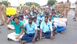 India: Los Comunistas Organizan Entre Obreros Industriales y Agricultores