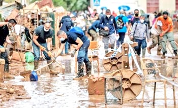 Inundaciones en España: Sólo la Clase Obrera Puede Salvarnos del Capitalismo y Su Letal Crisis Climática