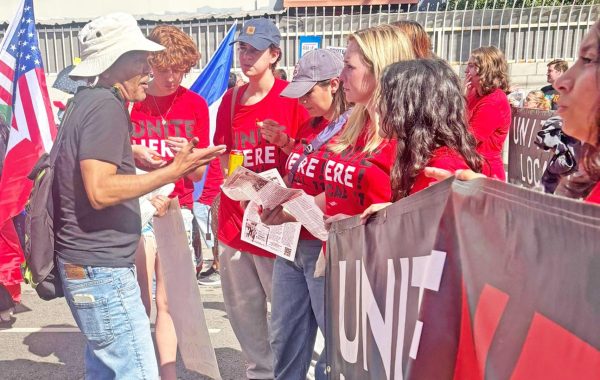 Camaradas Jóvenes Lideran Discusión en Foro Comunista Internacional
